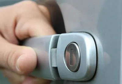 Little Village Locksmith Store Paulsboro, NJ 609-373-6275 - 21-unlock-car